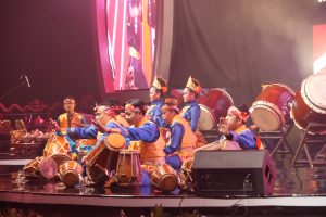 Tari Rampak Kendang Kolaborasi dengan Taiko